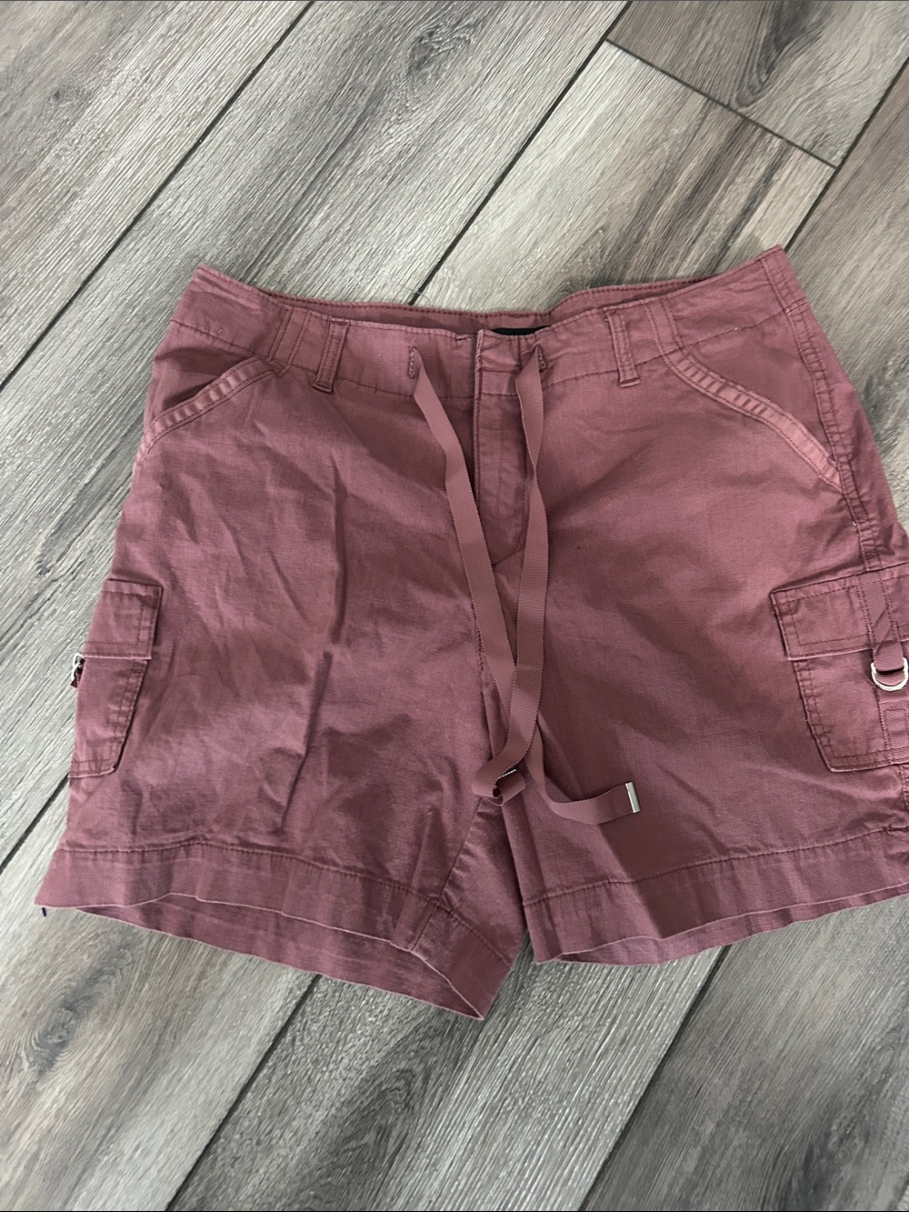 Lee Women's Cargo Shorts in Dusty Rose regular fit Mid rise size 12